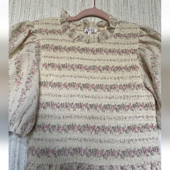 TCEC Size Medium Floral Dress Smocking Westren Style Ruffles Puffy Sleeves - Picture 4 of 10